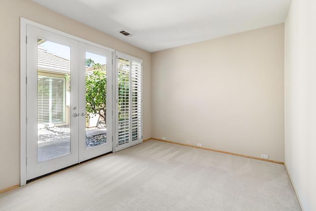 11225 Crocker Grove Ln, Gold River, CA 95670