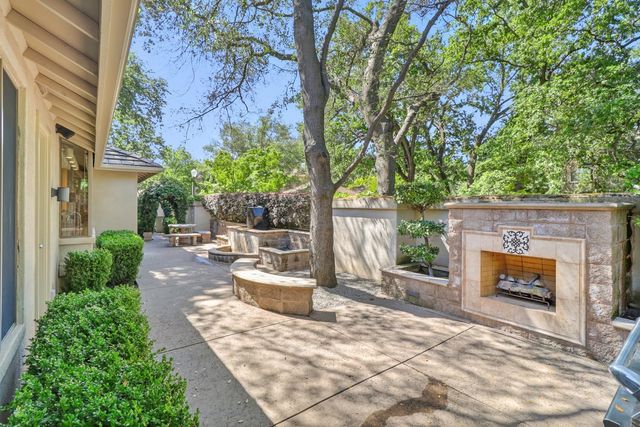 11225 Crocker Grove Ln, Gold River, CA 95670