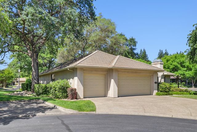 11225 Crocker Grove Ln, Gold River, CA 95670