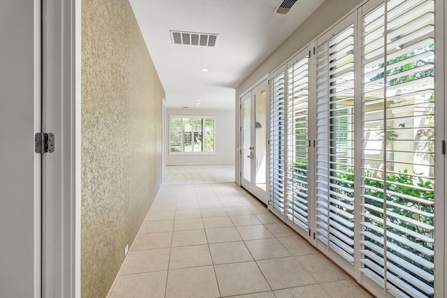 11225 Crocker Grove Ln, Gold River, CA 95670