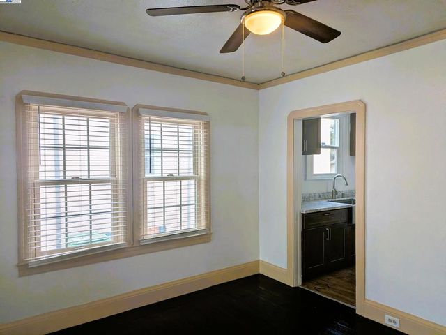 7818 Arthur St, Oakland, CA 94605