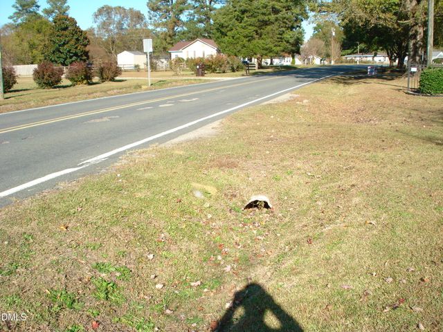 758 Antioch Church Road, Dunn, NC 28334