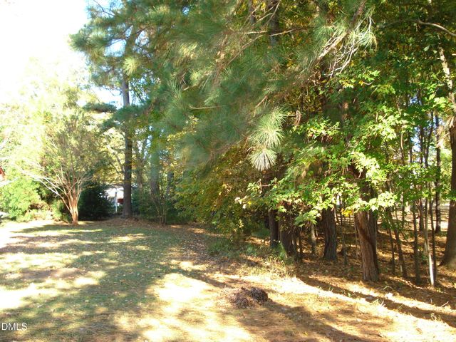 758 Antioch Church Road, Dunn, NC 28334