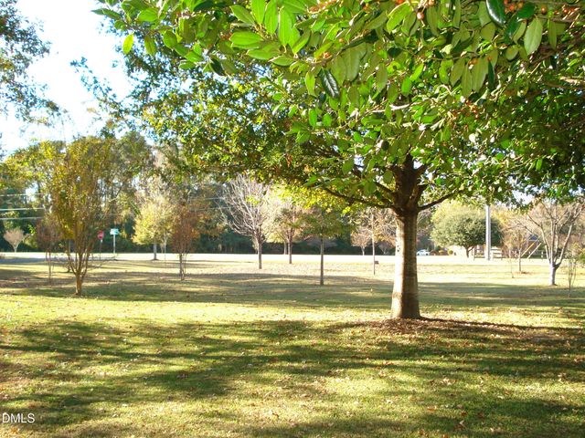 758 Antioch Church Road, Dunn, NC 28334