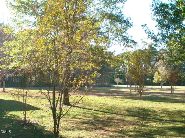 758 Antioch Church Road, Dunn, NC 28334