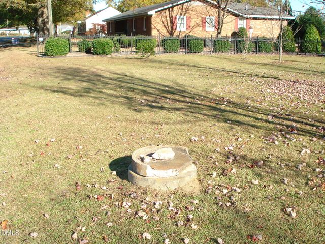 758 Antioch Church Road, Dunn, NC 28334