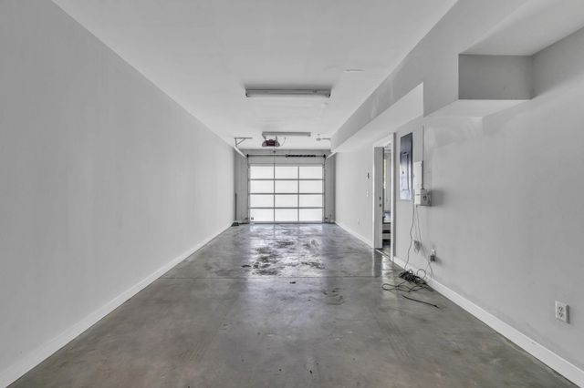 704 Strickland Dr, Nashville, TN 37206