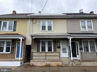 125 S MAIN ST, Manheim, PA 17545