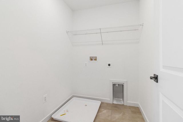 5722 HOWARD DR, Glen Burnie, MD 21061