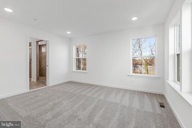 5722 HOWARD DR, Glen Burnie, MD 21061