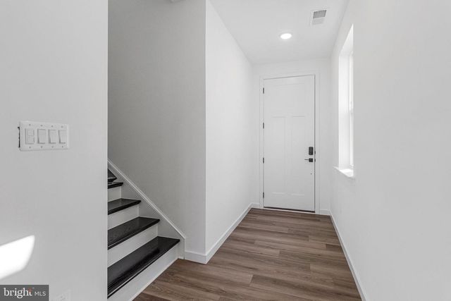 5722 HOWARD DR, Glen Burnie, MD 21061