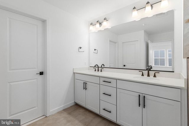 5722 HOWARD DR, Glen Burnie, MD 21061