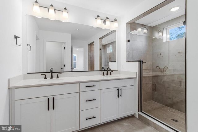 5722 HOWARD DR, Glen Burnie, MD 21061