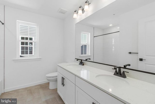 5722 HOWARD DR, Glen Burnie, MD 21061