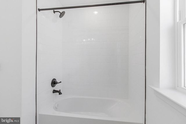 5722 HOWARD DR, Glen Burnie, MD 21061