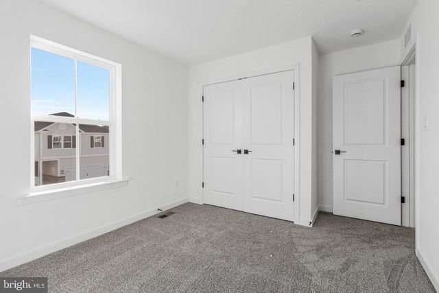 5722 HOWARD DR, Glen Burnie, MD 21061