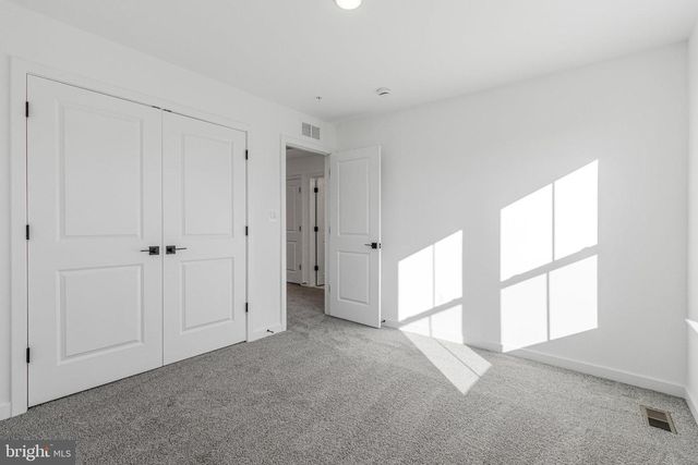 5722 HOWARD DR, Glen Burnie, MD 21061