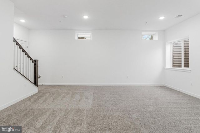 5722 HOWARD DR, Glen Burnie, MD 21061