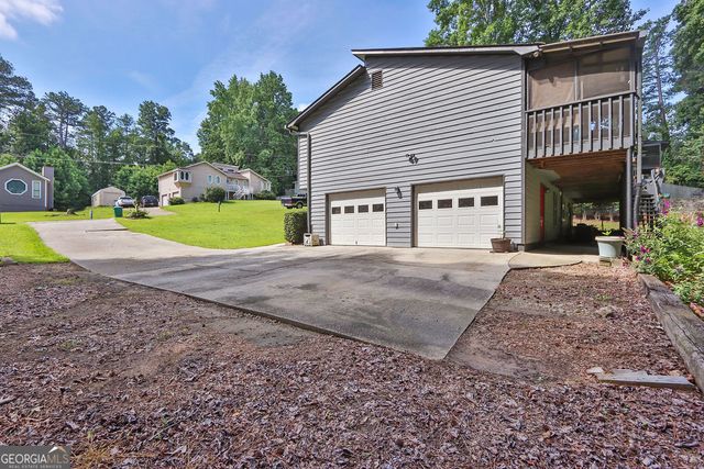 3491 Birchwood Trail, Snellville, GA 30078