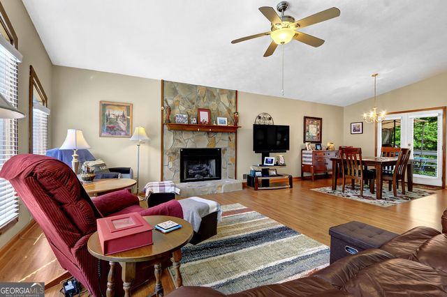 3491 Birchwood Trail, Snellville, GA 30078