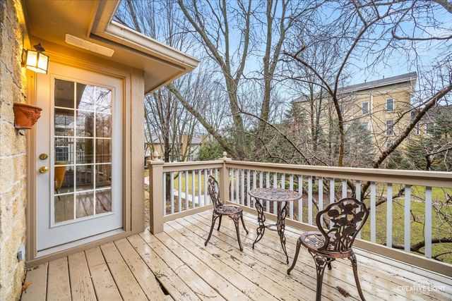 469 S Jefferson Street 469, Batavia, IL 60510