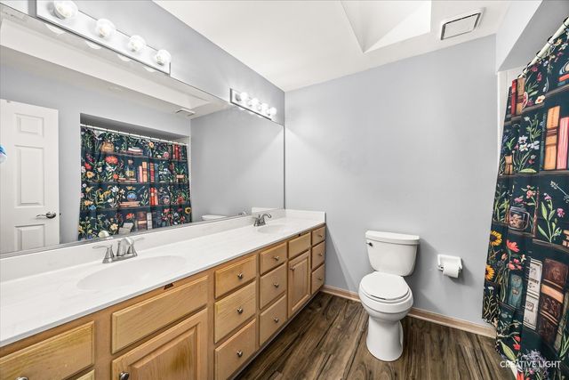 469 S Jefferson Street 469, Batavia, IL 60510