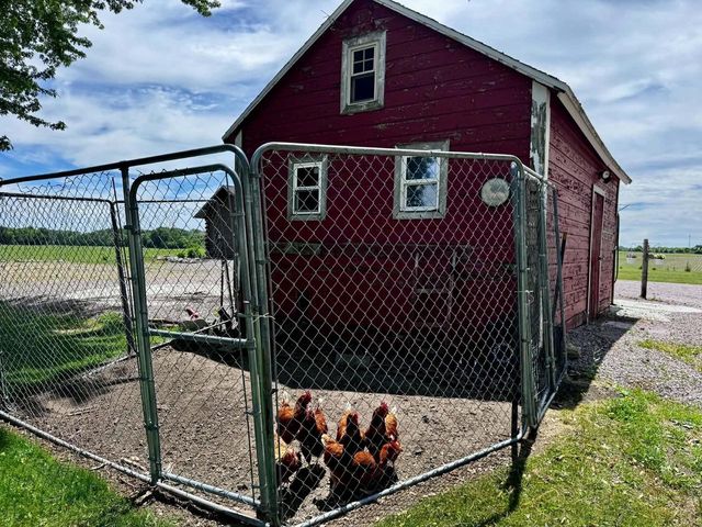 W4819 Vangen Road, Rio, WI 53960