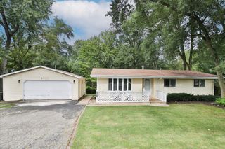 23874 N Echo Lake Road, Lake Zurich, IL 60047