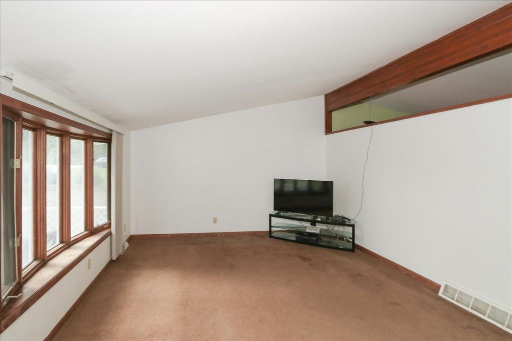 23874 N Echo Lake Road, Lake Zurich, IL 60047 — photo 4