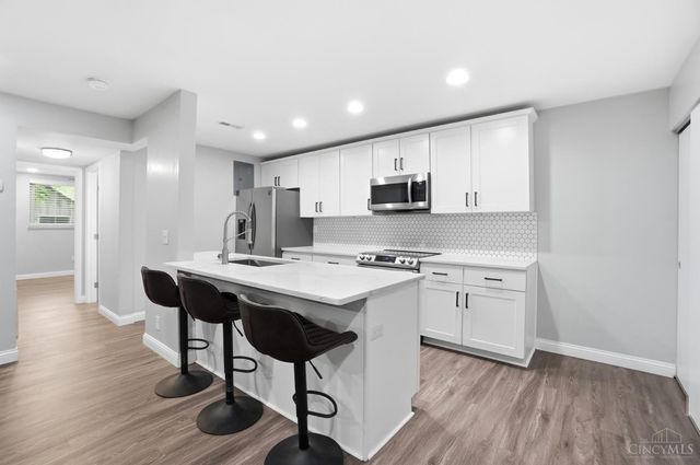 3069 Alpine Terrace, Cincinnati, OH 45208