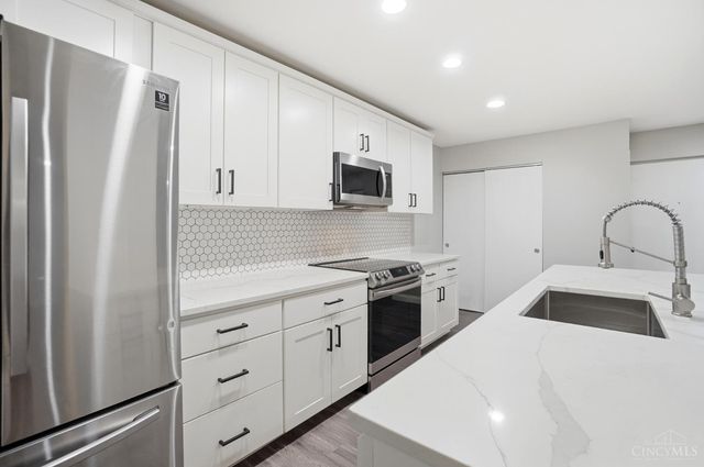 3069 Alpine Terrace, Cincinnati, OH 45208