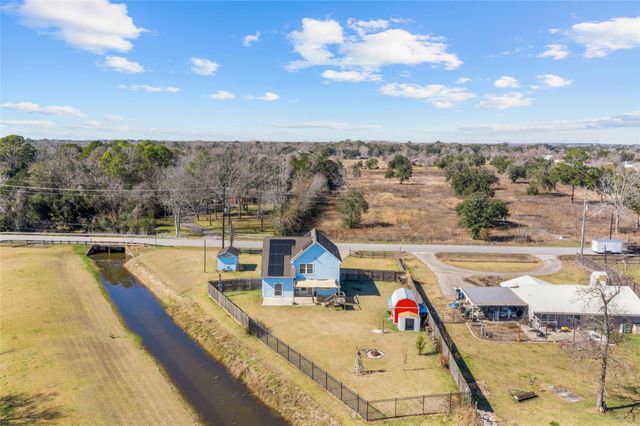 3221 Cemetery Road, Santa Fe, TX 77517