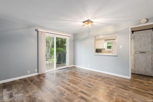 1624 Southeast Drive, South Bend, IN 46614