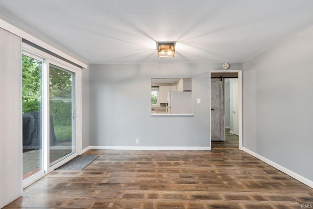 1624 Southeast Drive, South Bend, IN 46614