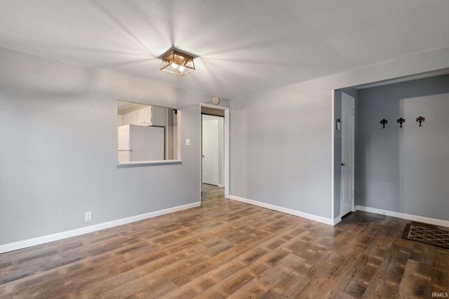 1624 Southeast Drive, South Bend, IN 46614