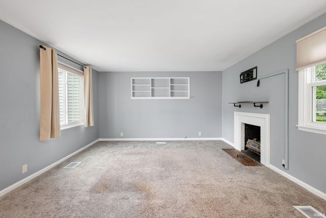 1624 Southeast Drive, South Bend, IN 46614