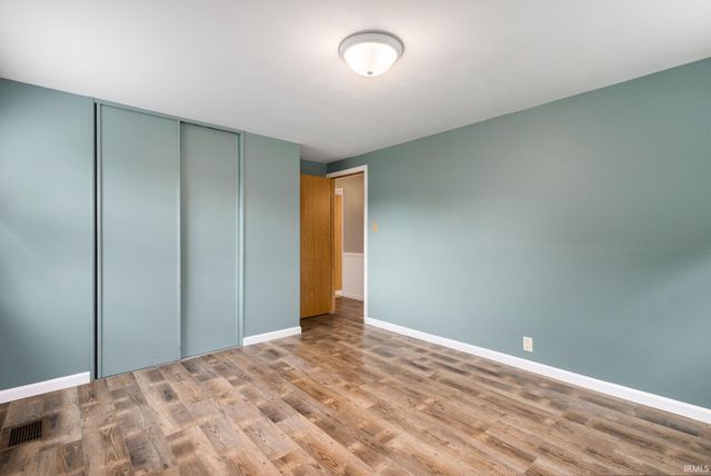 1624 Southeast Drive, South Bend, IN 46614