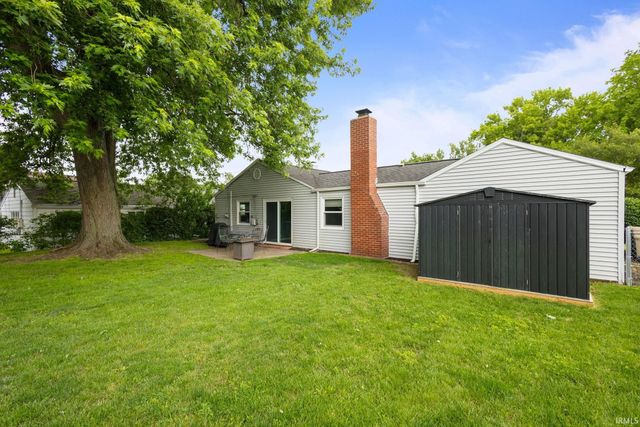 1624 Southeast Drive, South Bend, IN 46614