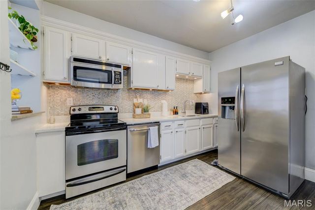 5453 Robert Avenue, St Louis, MO 63109