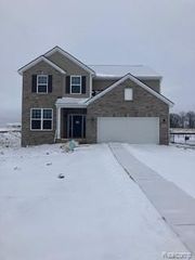 16245 Rogan Drive, Fenton Charter Township, MI 48451