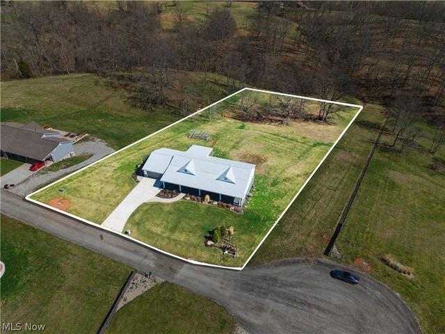 109 Clare Kennedy Drive, Marietta, OH 45750