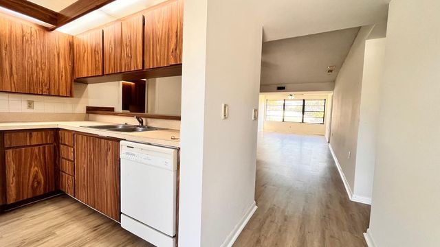 3511 Village Boulevard Unit 206, West Palm Beach, FL 33409