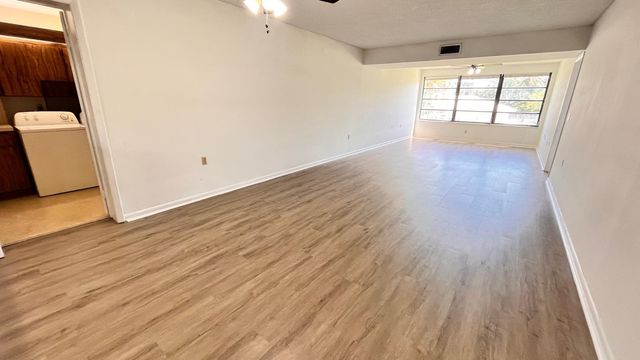 3511 Village Boulevard Unit 206, West Palm Beach, FL 33409