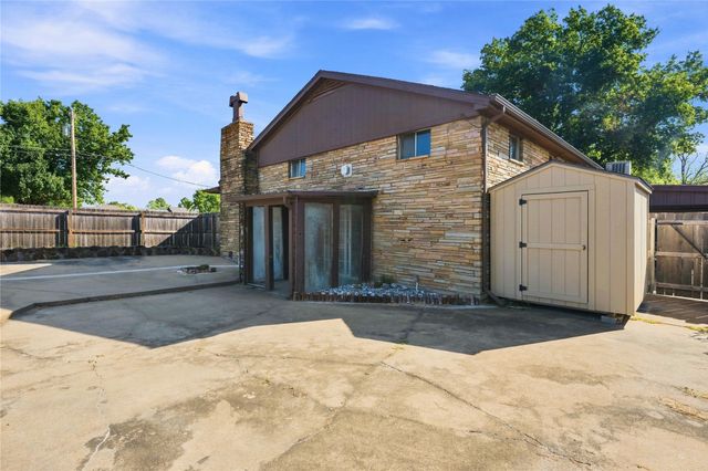 1217 N Oklahoma Avenue, Claremore, OK 74017