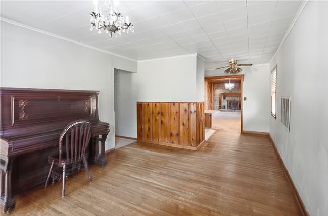1217 N Oklahoma Avenue, Claremore, OK 74017