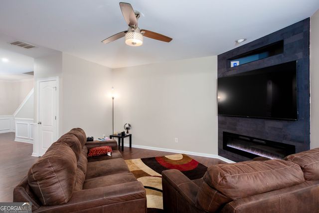 1545 Reel Lake Drive SW 304, Atlanta, GA 30331