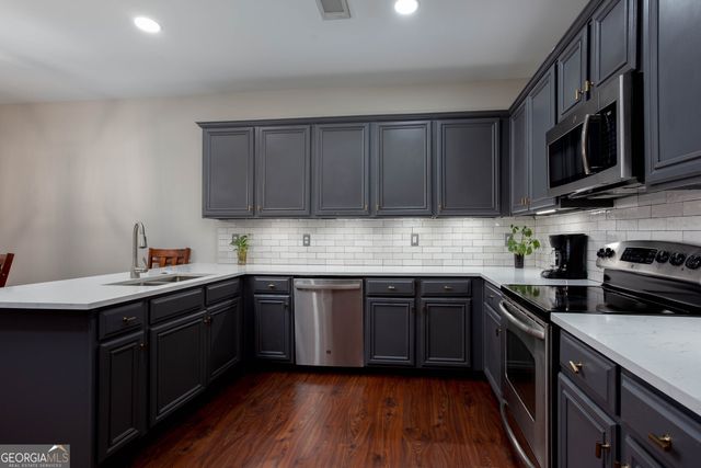 1545 Reel Lake Drive SW 304, Atlanta, GA 30331