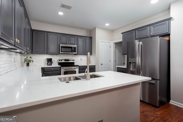 1545 Reel Lake Drive SW 304, Atlanta, GA 30331