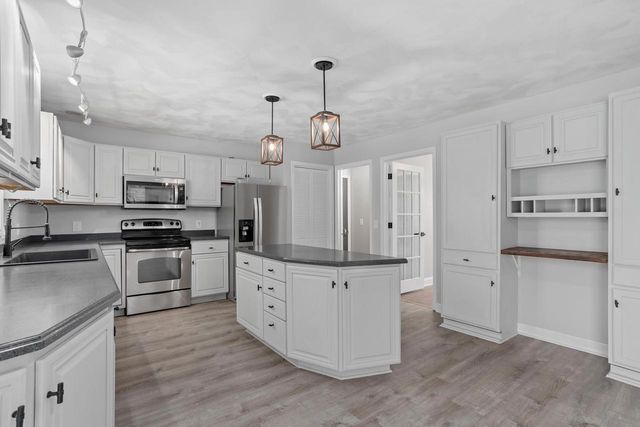 3927 Southwyck Court, Janesville, WI 53546