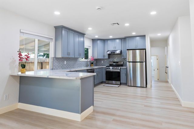 403 Kerr Ave, Modesto, CA 95354